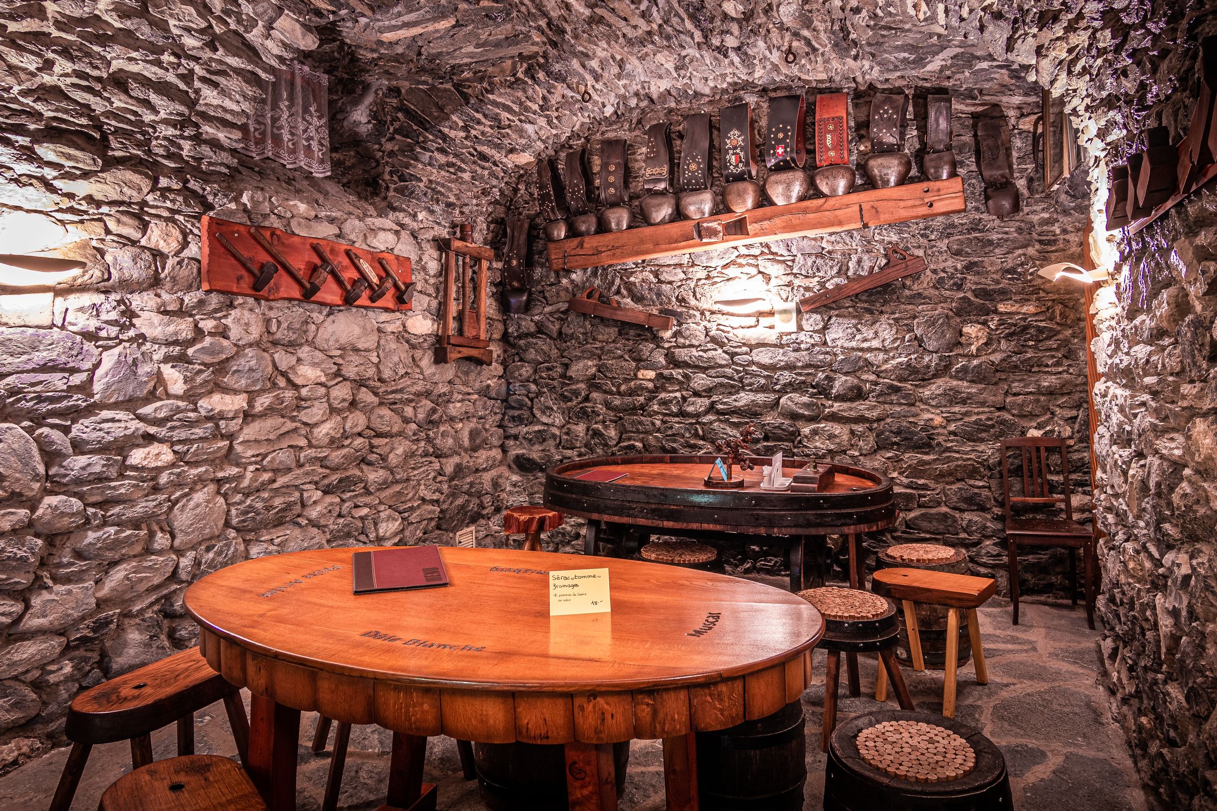 Bilder Caveau La Vouettaz