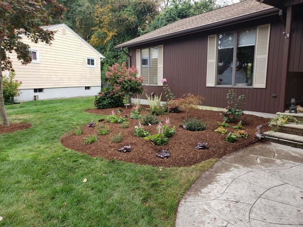 Images AAA PROFESSIONAL LAWN CARE
