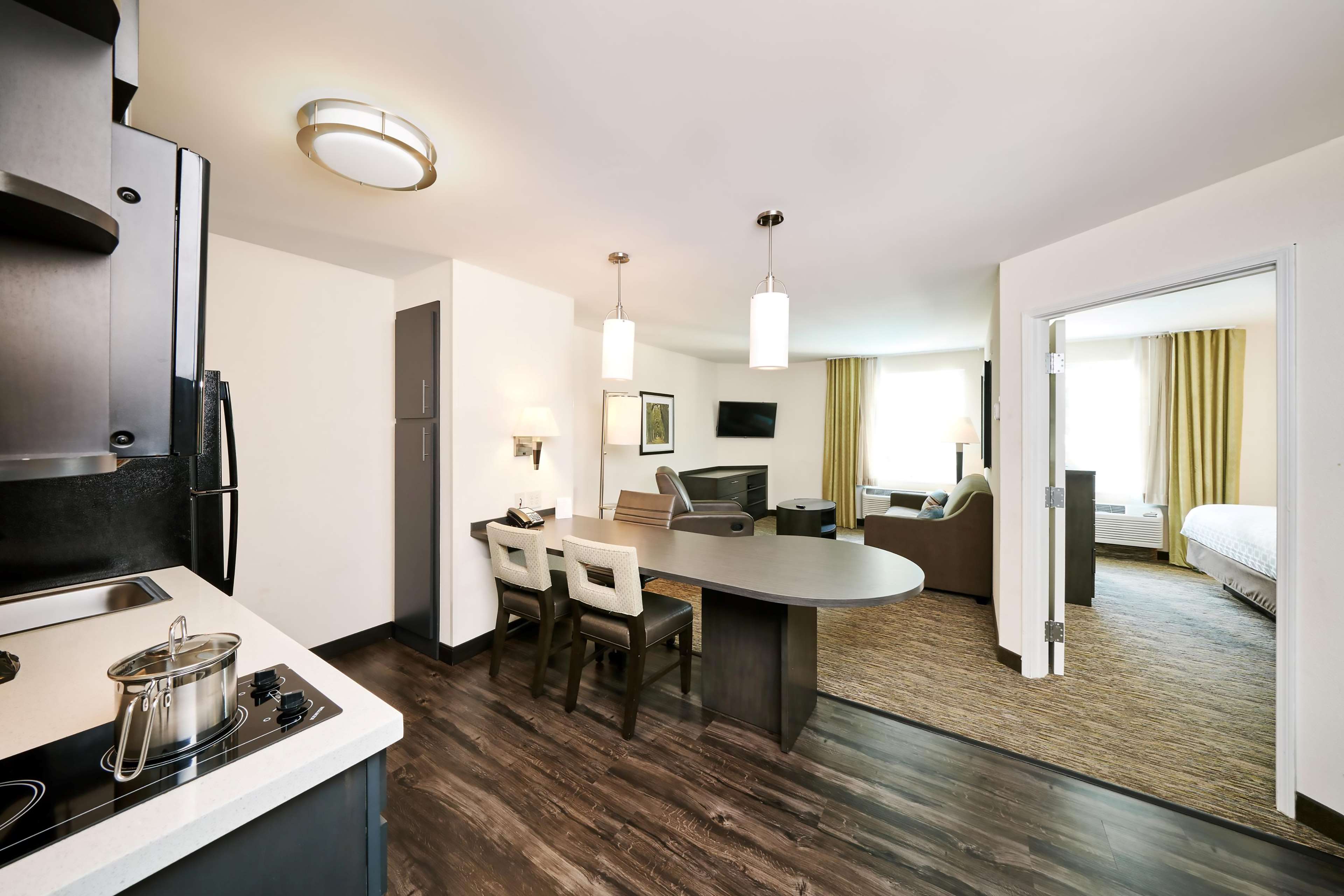 Image 3 | Sonesta Simply Suites Austin South