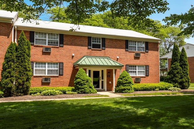 Images Valley Park Apartment Homes
