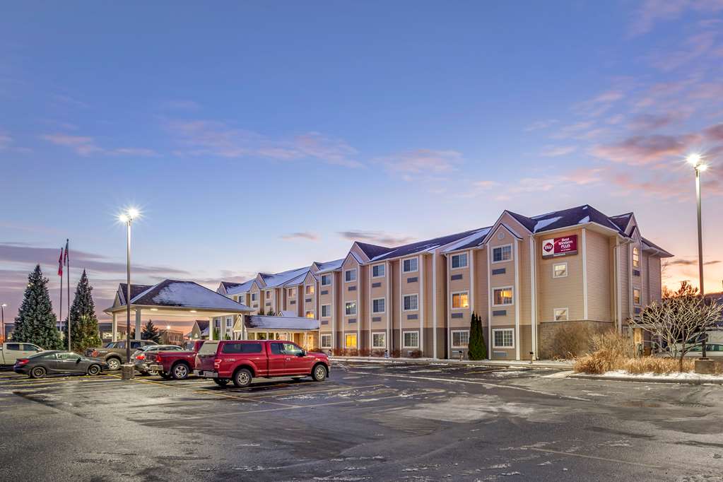 Images Best Western Plus Woodstock Inn & Suites