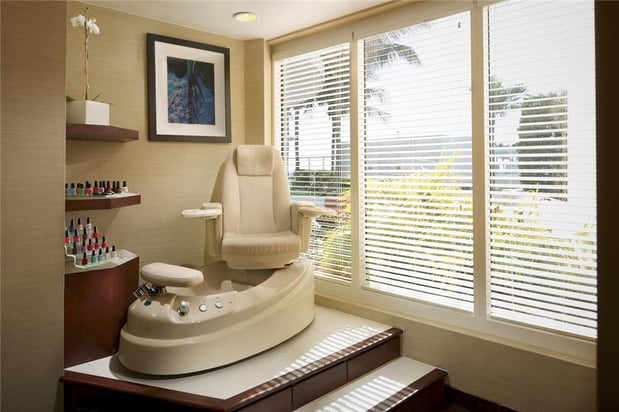 Images Beach House Fort Lauderdale, a Hilton Resort