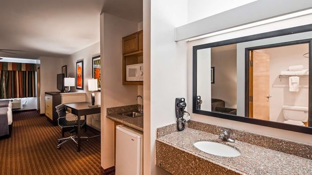 Images Best Western Inn & Suites
