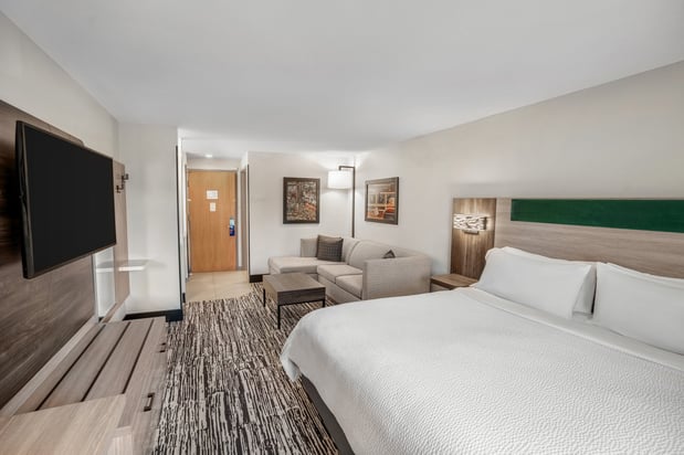 Images Holiday Inn Express & Suites Hayward by IHG