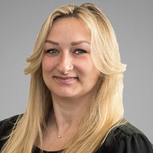 Samantha Coyl - Old National Bank, Mortgage Loan Officer in Lockport,IL professional headshot
