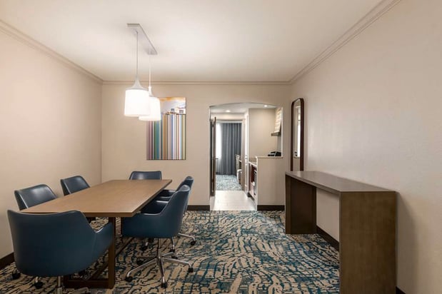 Images Embassy Suites by Hilton Tampa Downtown Convention Center