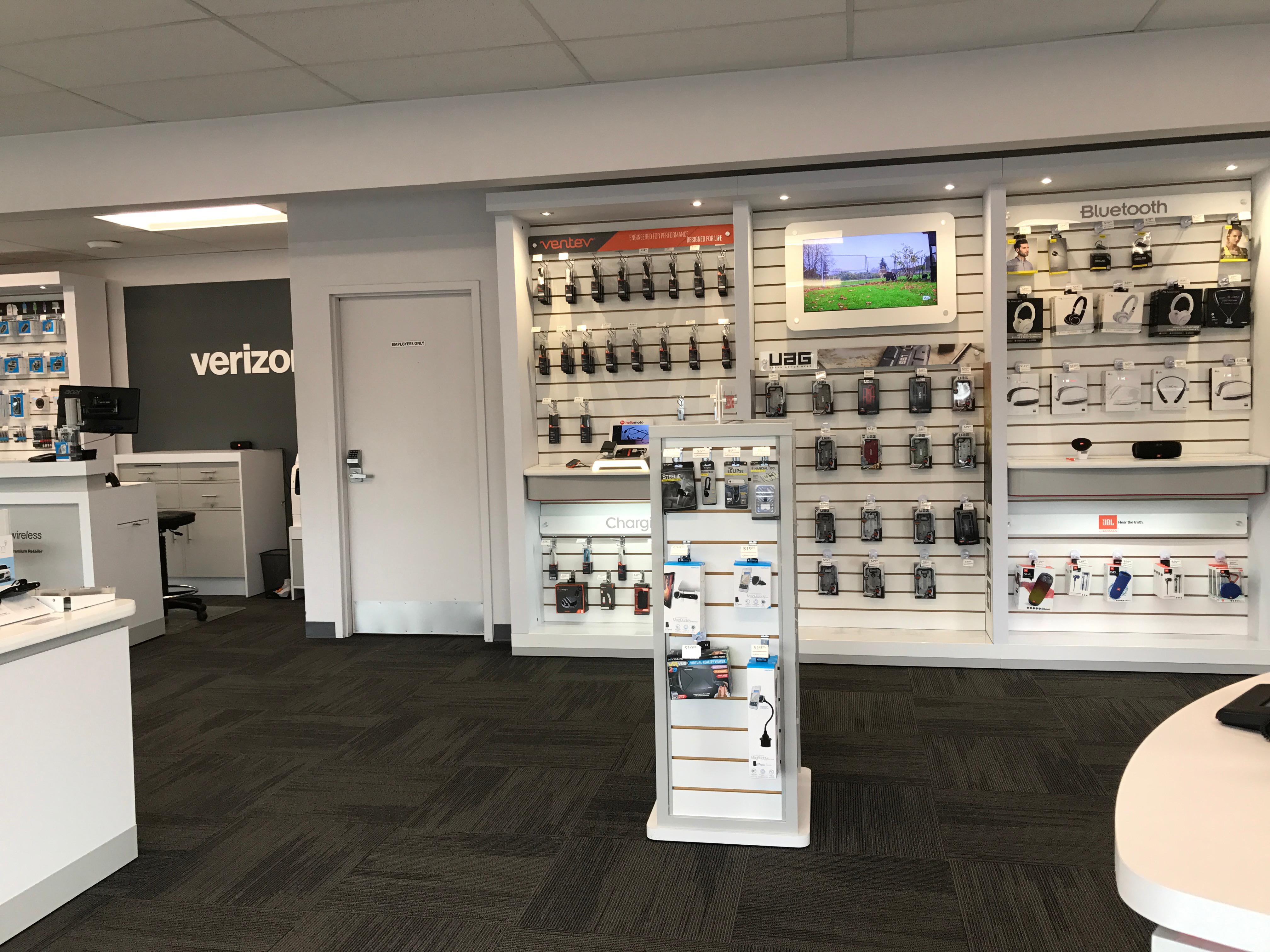 Verizon Authorized Retailer – GoWireless Photo