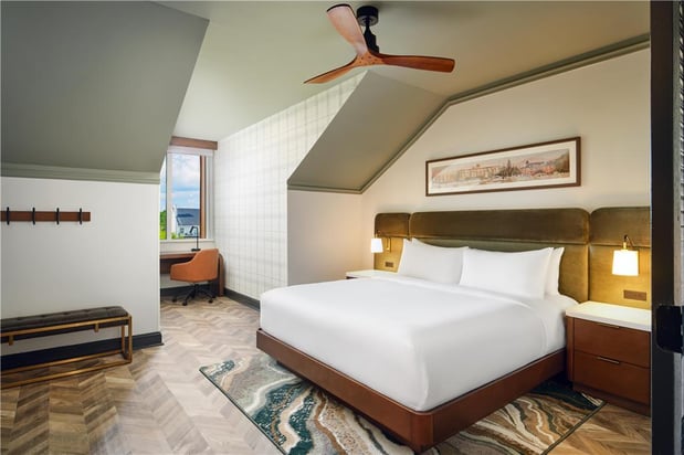 Images Tryon Riverfront Inn New Bern, Tapestry Collection by Hilton