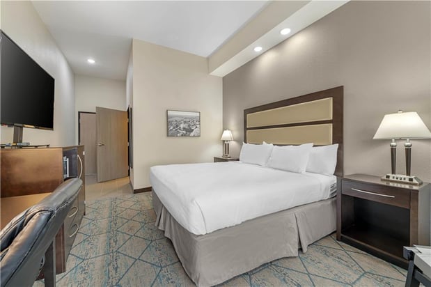 Images Best Western Plus McPherson