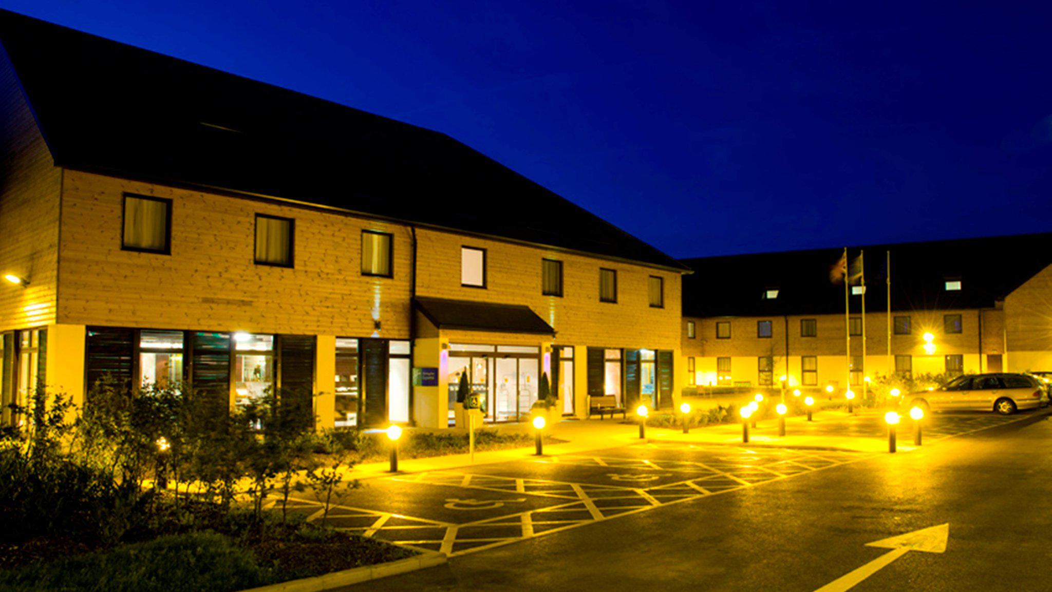 Holiday Inn Express London - Epsom Downs, an IHG Hotel Surrey 01372 755200