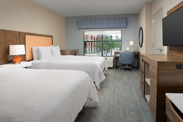 Images Hampton Inn Baltimore-Downtown-Convention Center