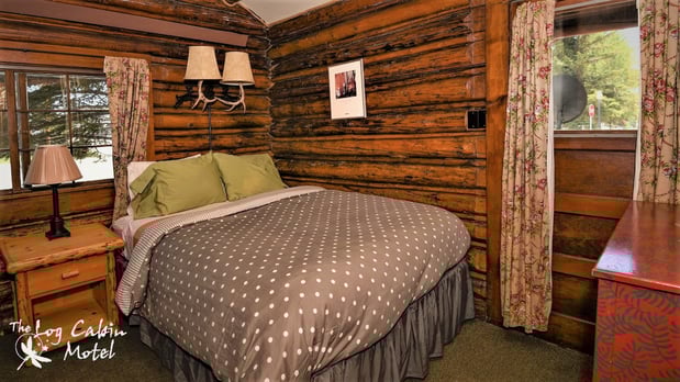 Images Log Cabin Motel