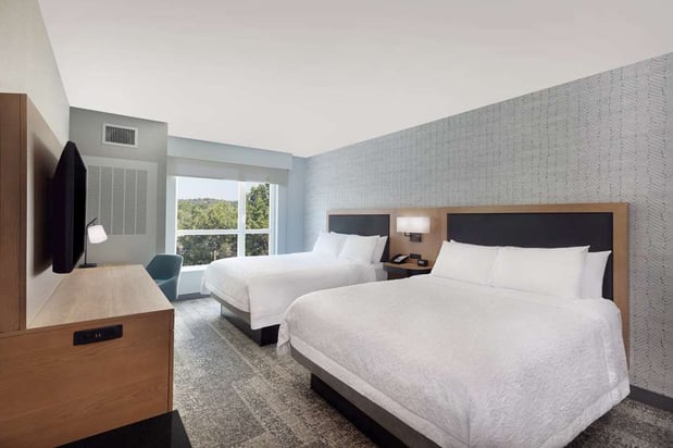 Images Hampton Inn & Suites Watertown Boston