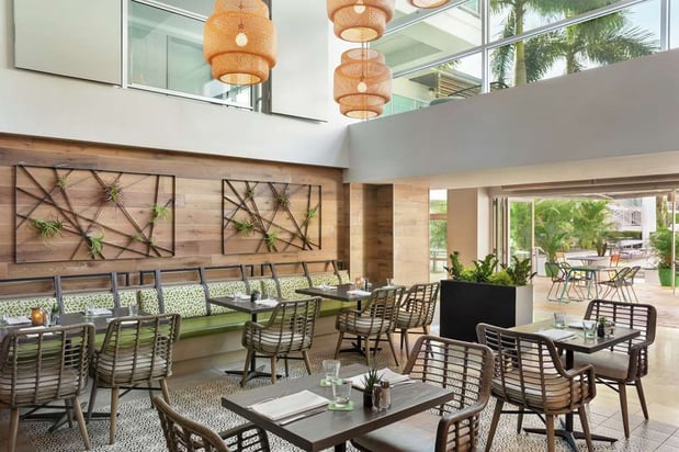 Images Hotel Alba Tampa, Tapestry Collection by Hilton