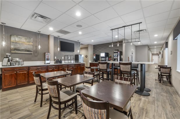 Images Best Western Plus Hotel at the Convention Center