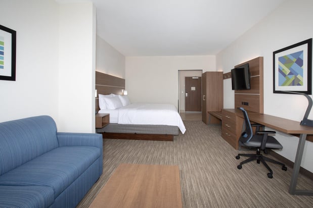Images Holiday Inn Express & Suites Goodland I-70 by IHG