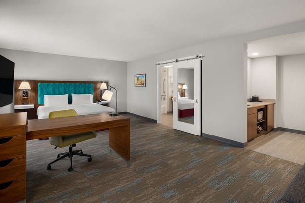 Images Hampton Inn Carefree