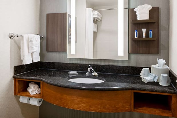 Images Hilton Garden Inn Milford
