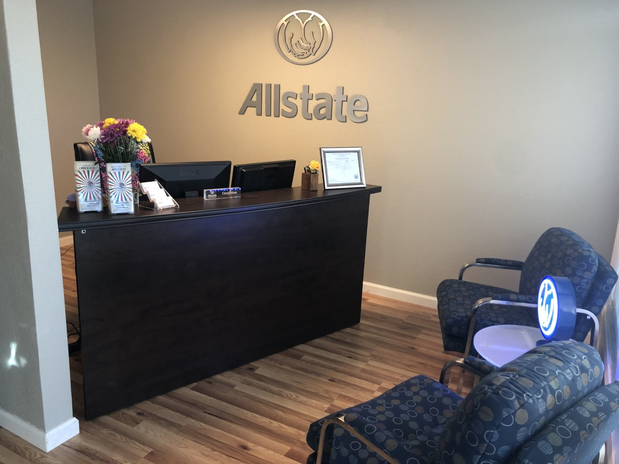Images Jennifer Robles: Allstate Insurance