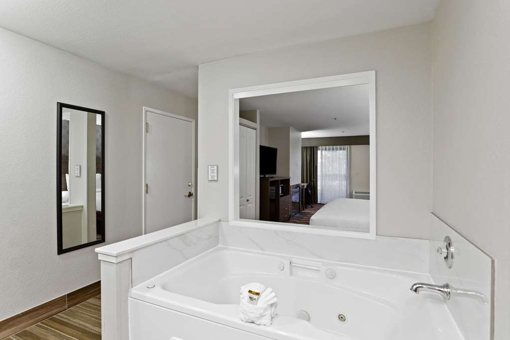King Fire Place Suite