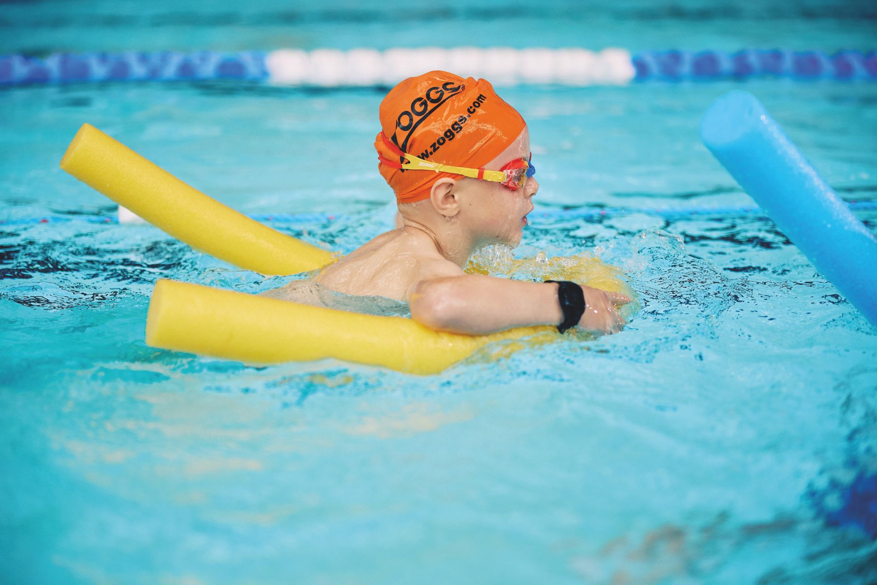 Swimming lessons start for children as young as 4 months old and are available for all ages, with students working towards badges and certificates, collecting them at each stage. The swim teachers are all Swim England (or equivalent) qualified.