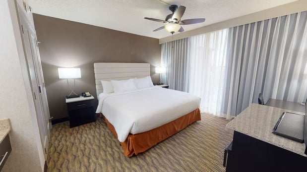Images Embassy Suites by Hilton Oklahoma City Will Rogers Airport