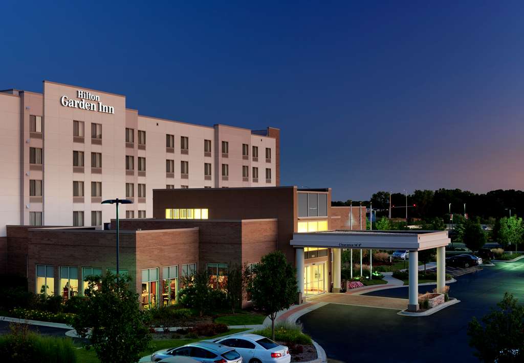 Hilton Garden Inn Lake Forest Mettawa, 26225 North Riverwoods Boulevard ...