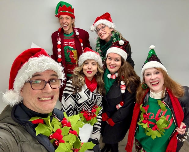 Images The Lola Bard Holiday Carolers
