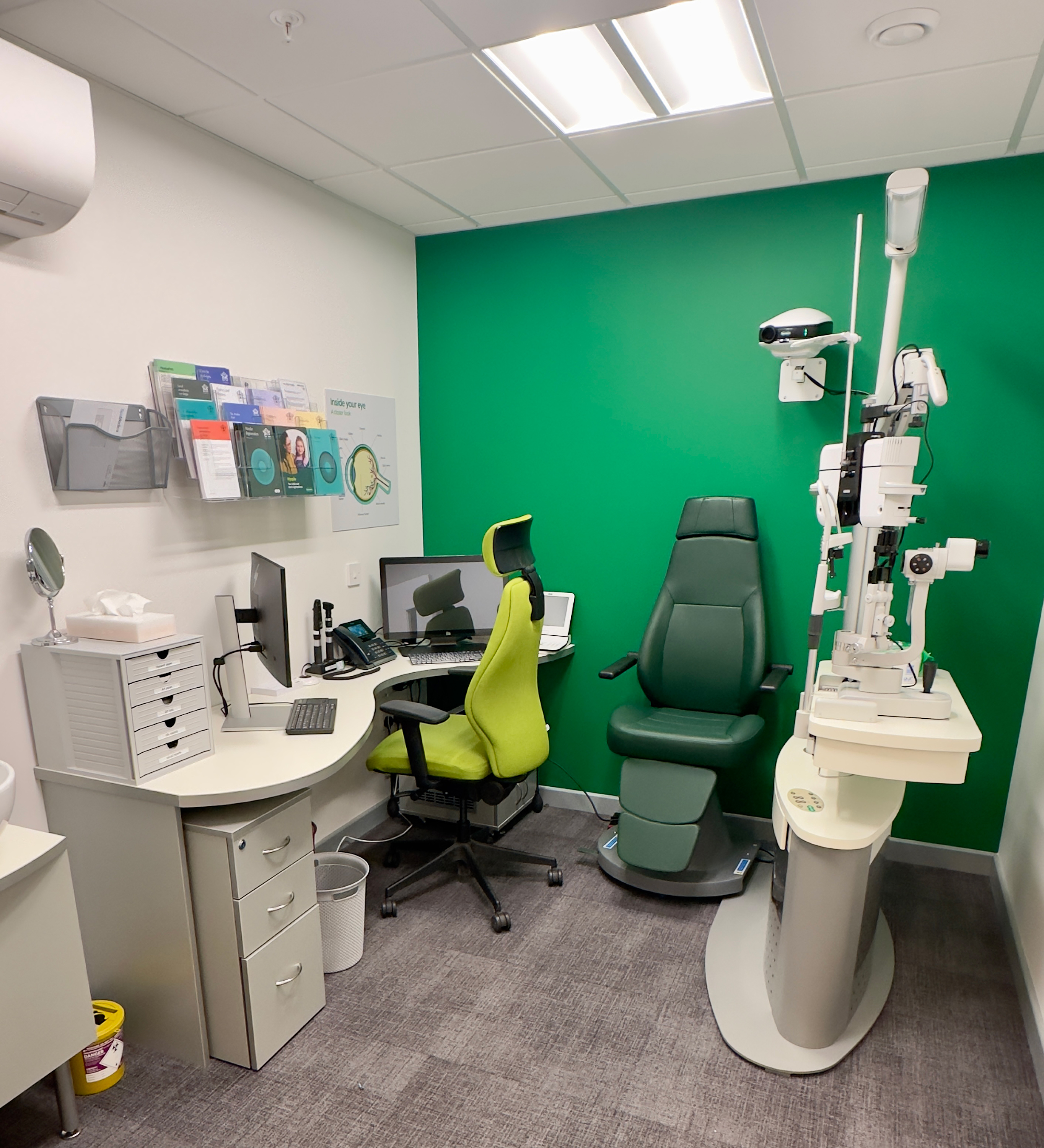 Specsavers Opticians and Audiologists - Washington