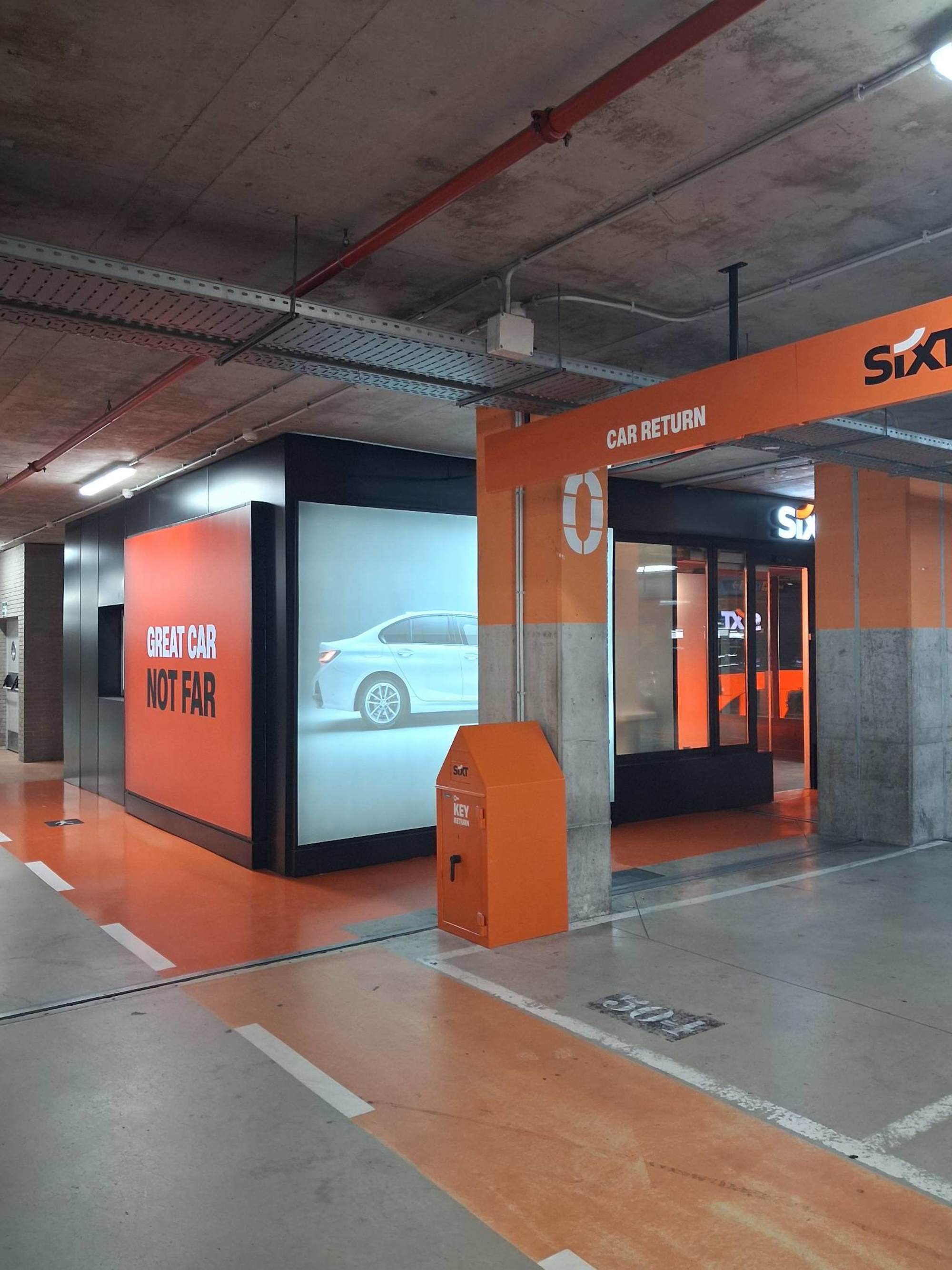 SIXT Alquiler de Coches - Valencia Aeropuerto (VLC) 17