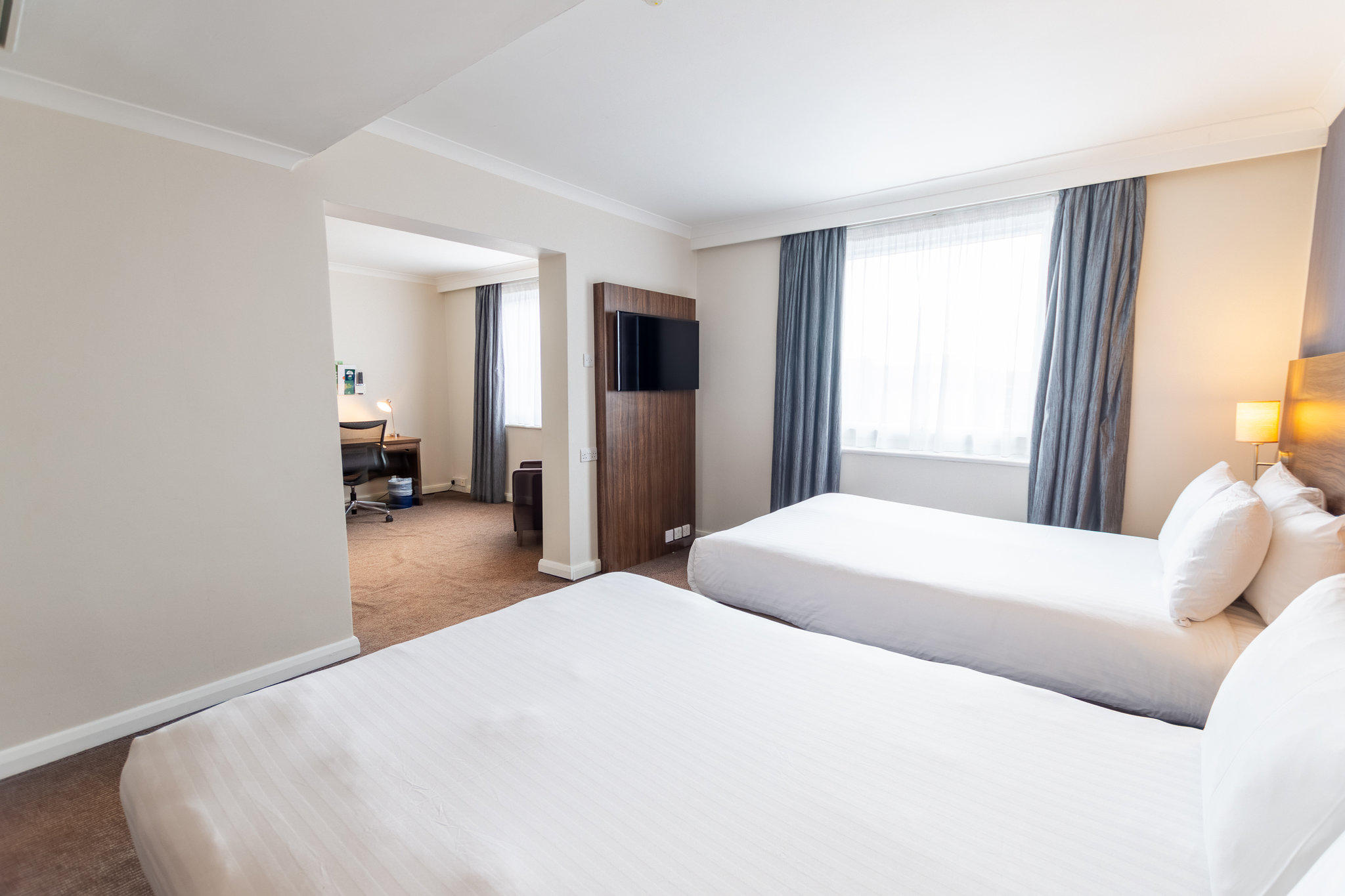 Images Holiday Inn Liverpool - City Centre, an IHG Hotel