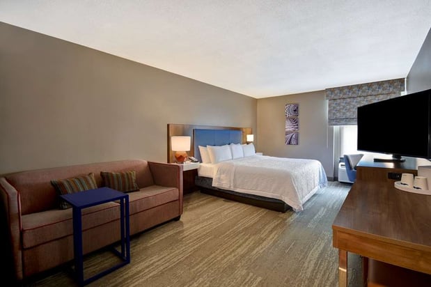 Images Hampton Inn Birmingham-Colonnade 280