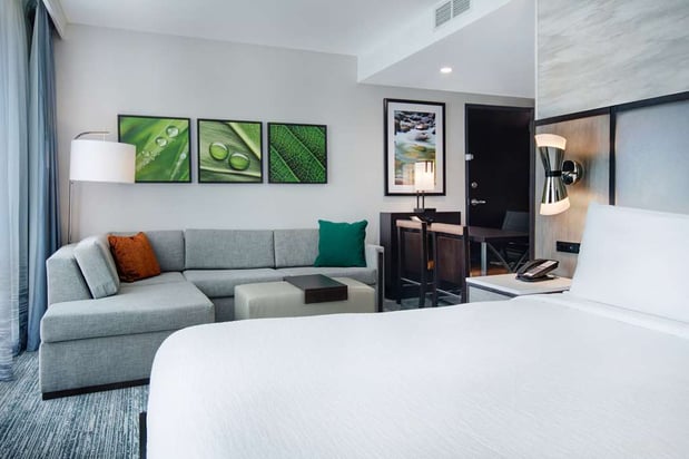 Images Embassy Suites by Hilton Alpharetta Halcyon