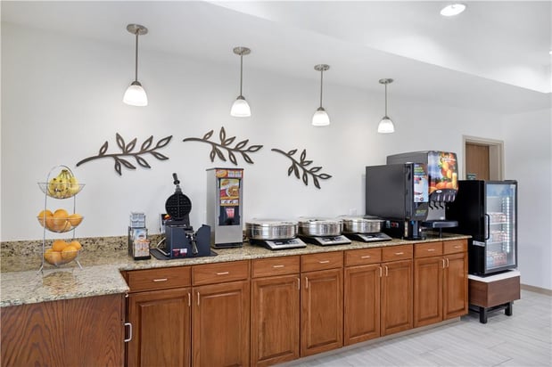 Images Best Western Plus Executive Hotel & Suites