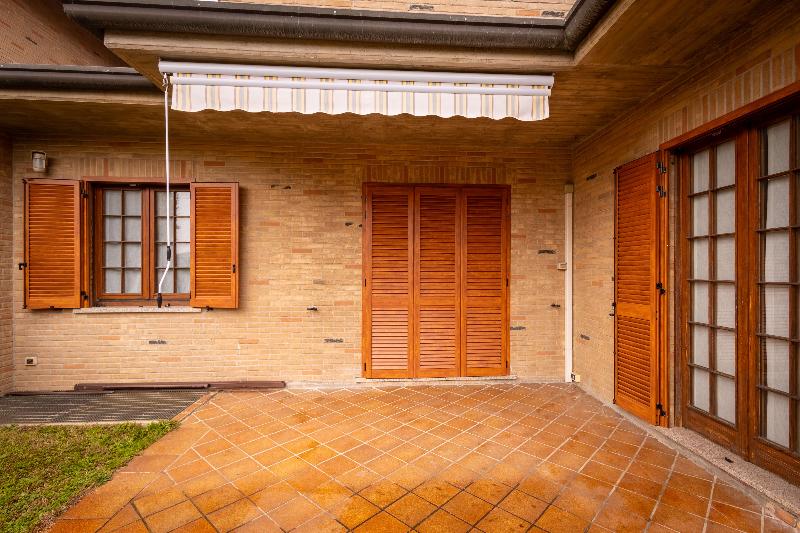Images Attila Group - Produttore Persiane in Alluminio, Impresa Edile