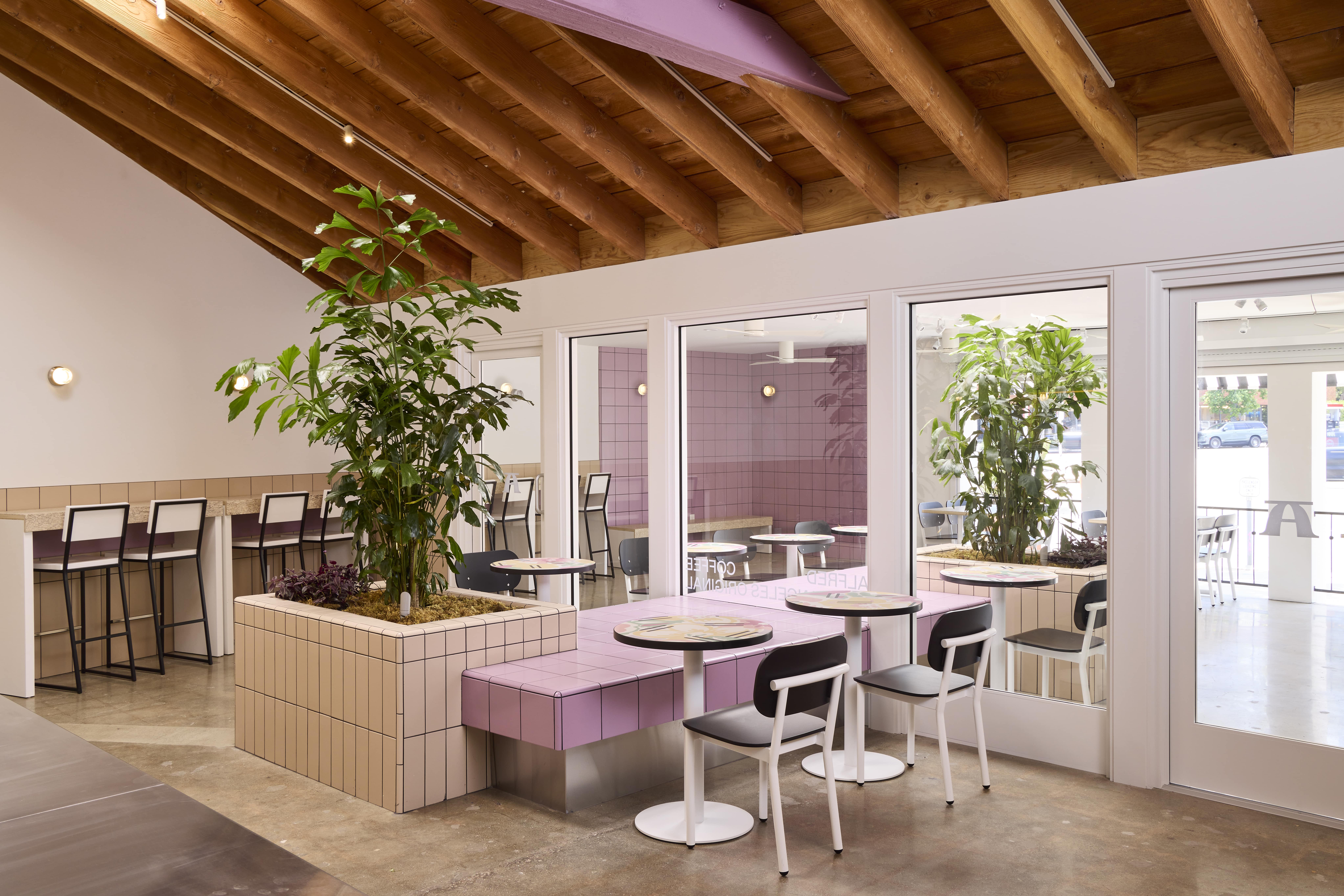 Image of inside Encino location