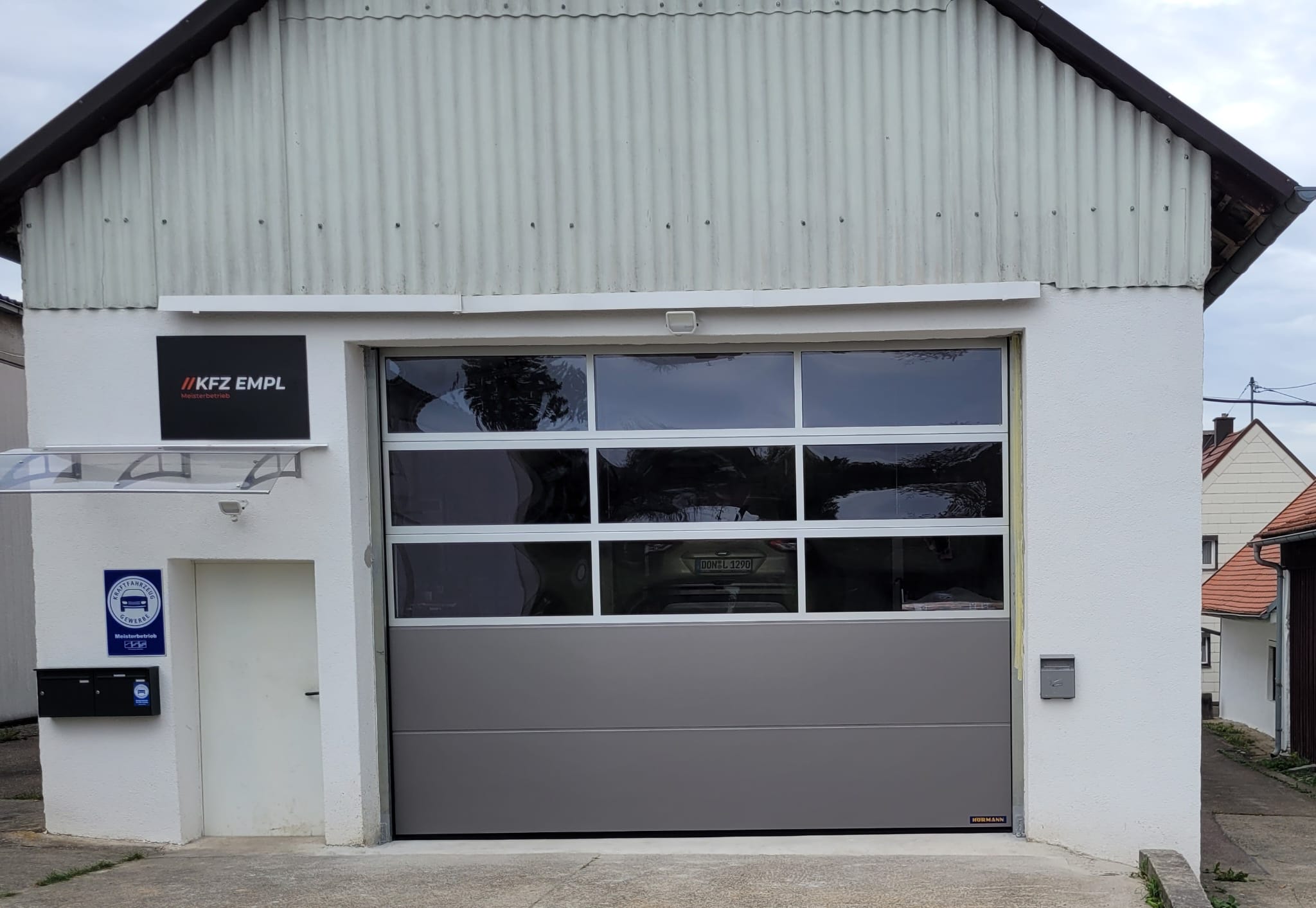 KFZ EMPL, Treuchtlinger Str. 36 in Monheim