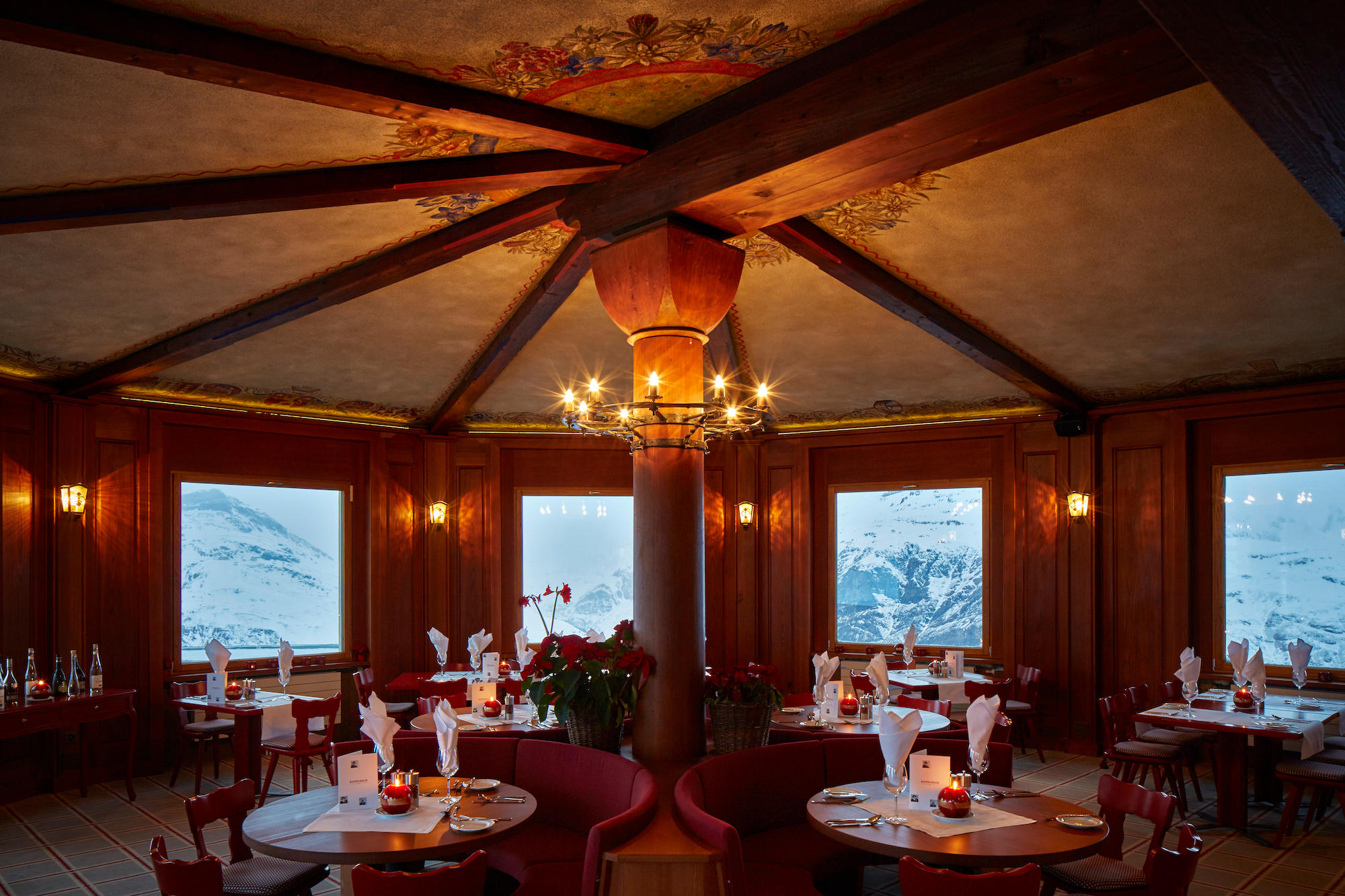 Restaurant Riffelhaus 1853, Riffelberg 2500 m in Zermatt