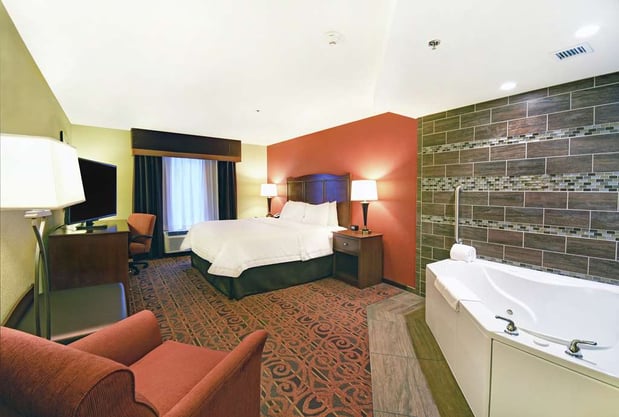 Images Hampton Inn & Suites Milwaukee/Franklin