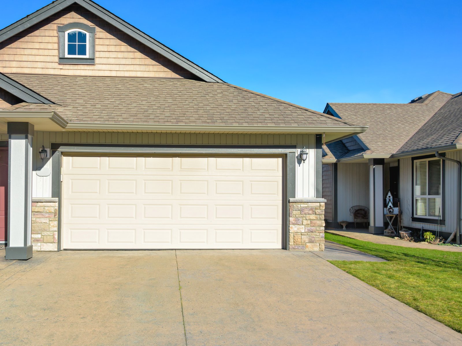 ByCom Garage Door