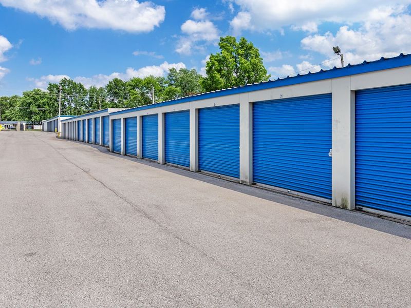 Security Screens - Storage Express at 1912 N Section St, Sullivan, IN 47882