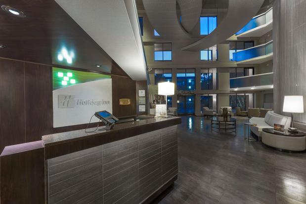 Images Holiday Inn & Suites Phoenix Airport North by IHG