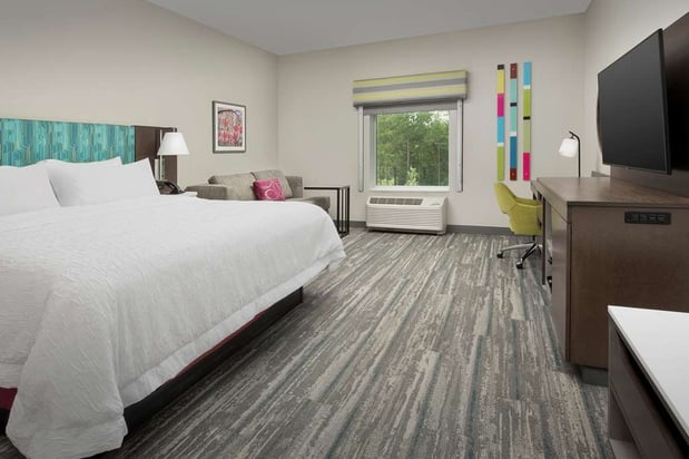 Images Hampton Inn & Suites Charlotte Airport Lake Pointe