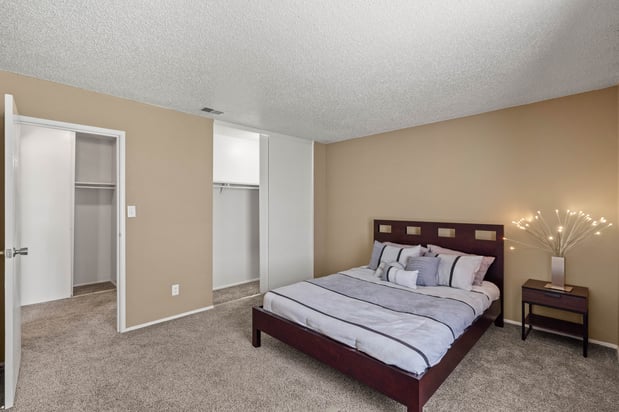 Images Ridge at Chestnut Apartments