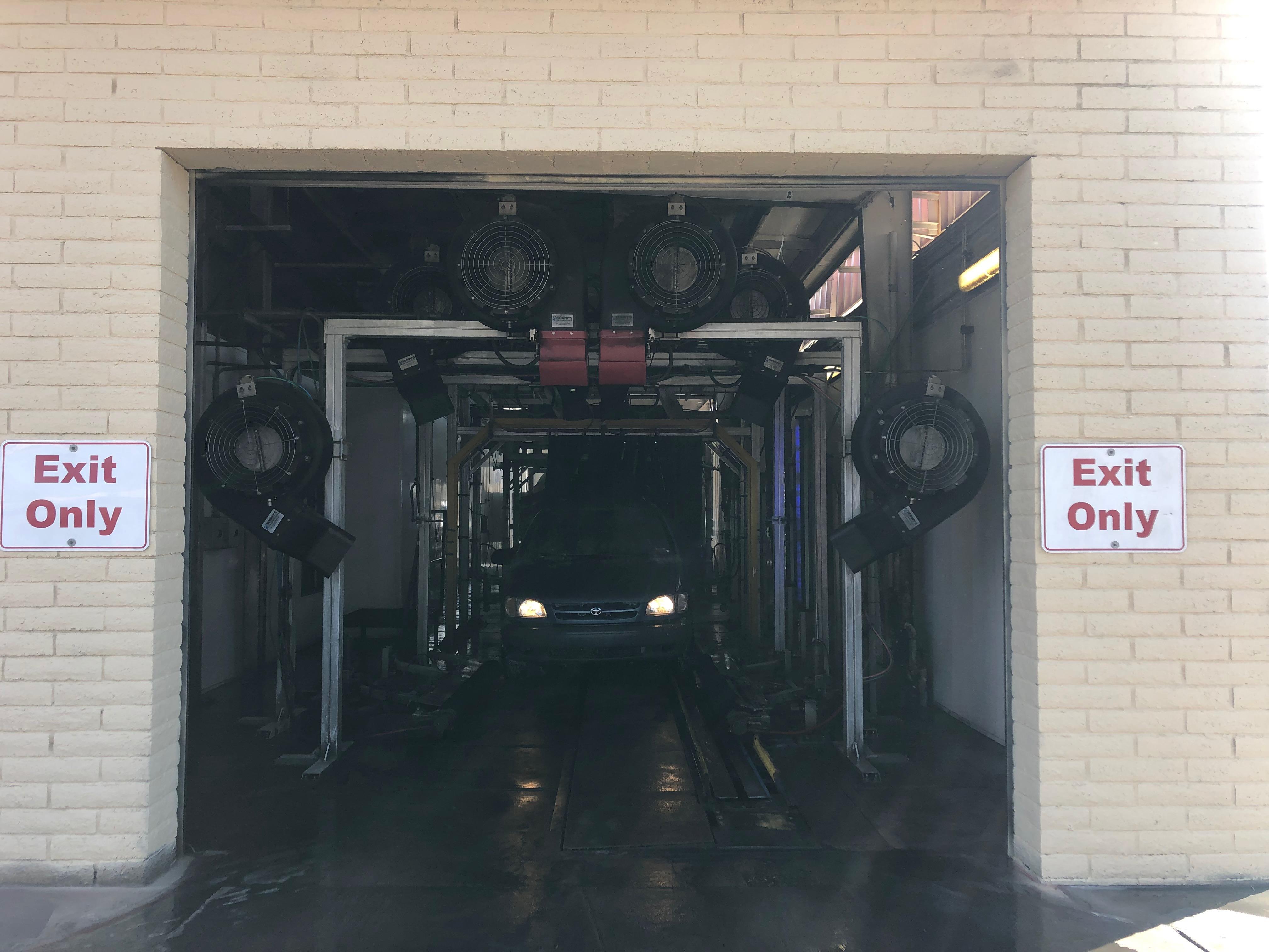 Quick N Clean Car Wash Photo