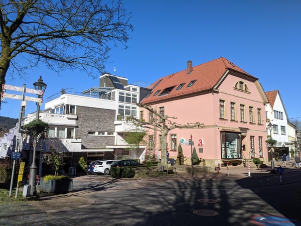 Aussenansicht der Hirsch-Apotheke