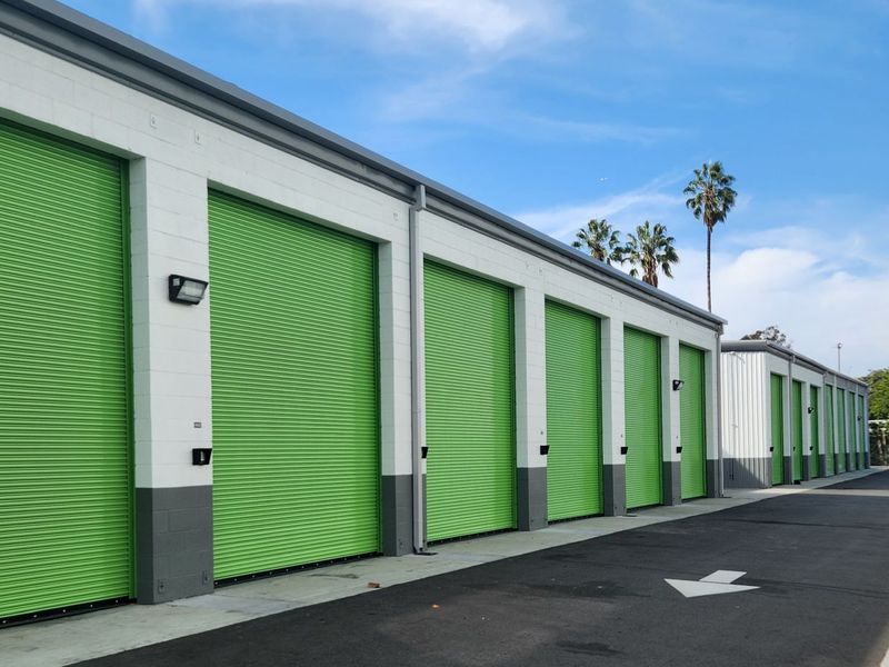 Images Extra Space Storage