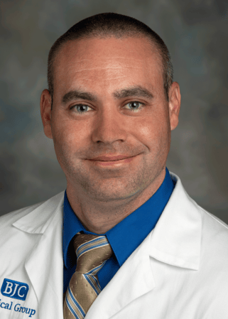 Images Thomas Dear, DO