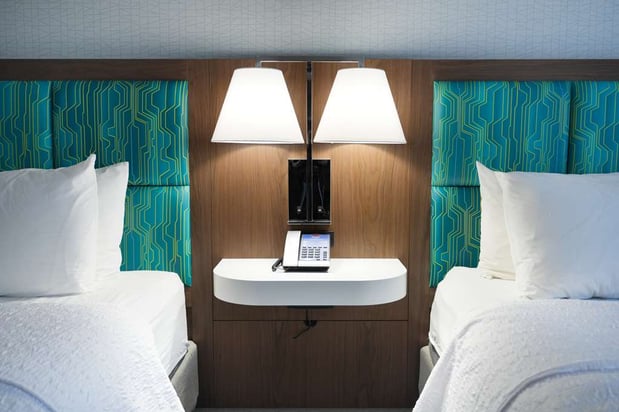 Images Hampton Inn & Suites Tulsa/Central