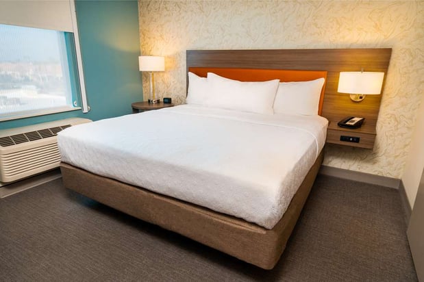 Images Home2 Suites by Hilton Bakersfield